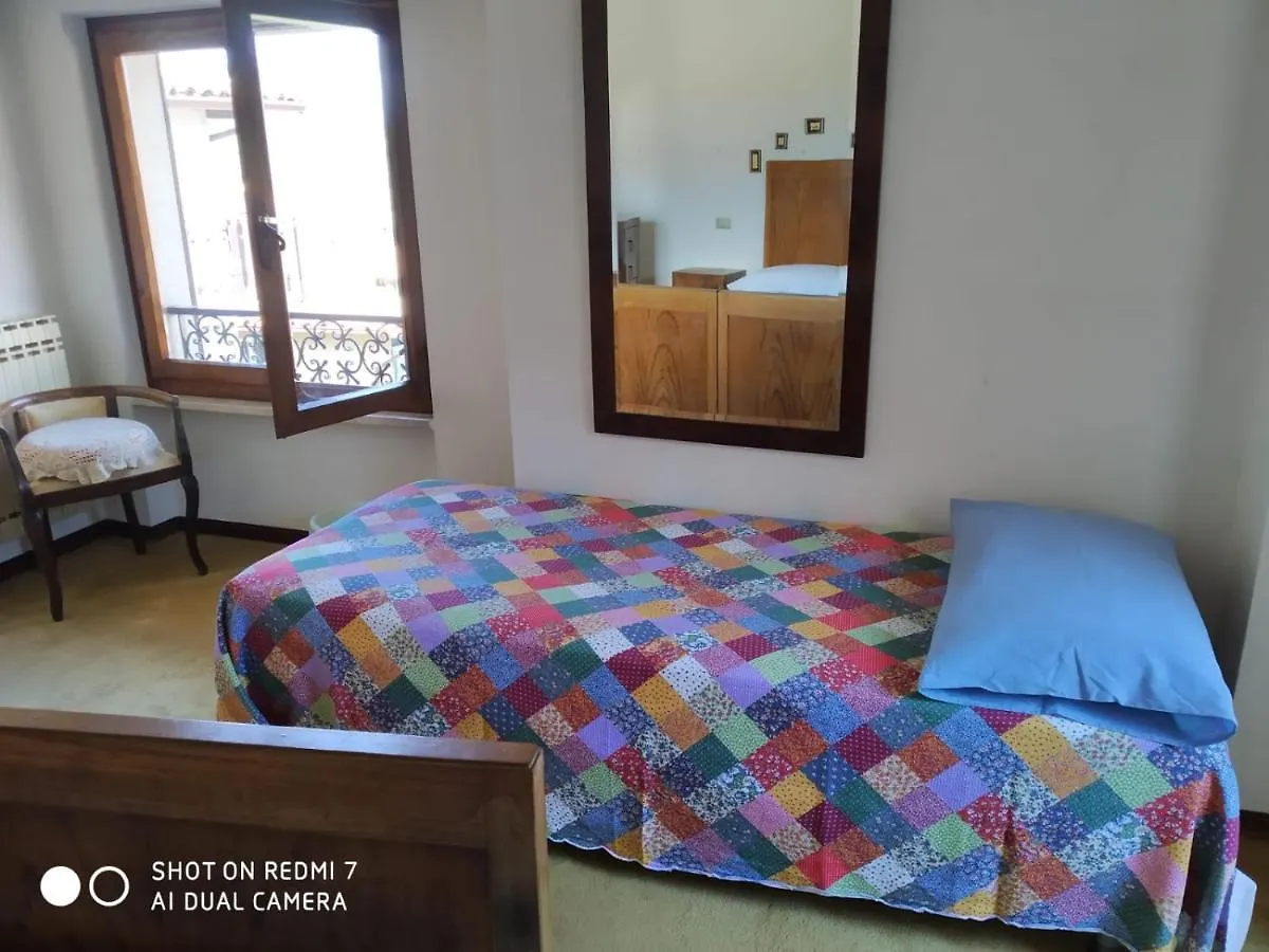 מלון טיניאלה Casa Lidia